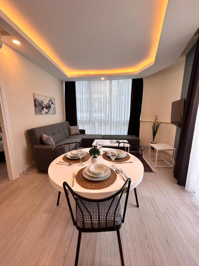 Hadrians Tower Apart Otel