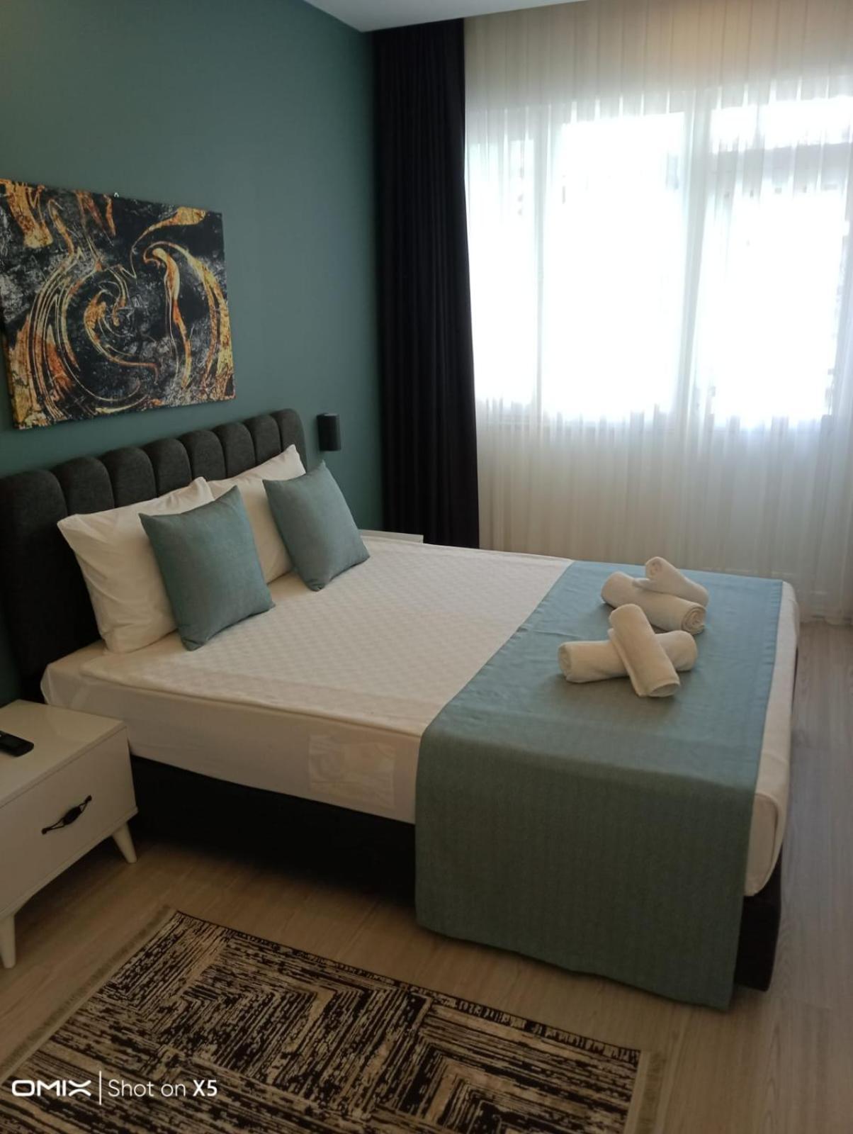 Hadrians Tower Apart Otel